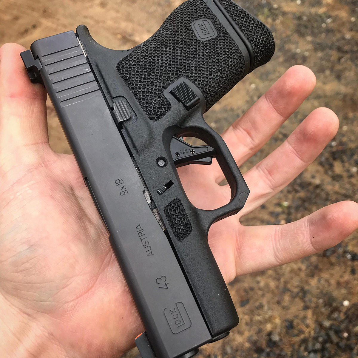 glock 43 semi auto pistol 9mm