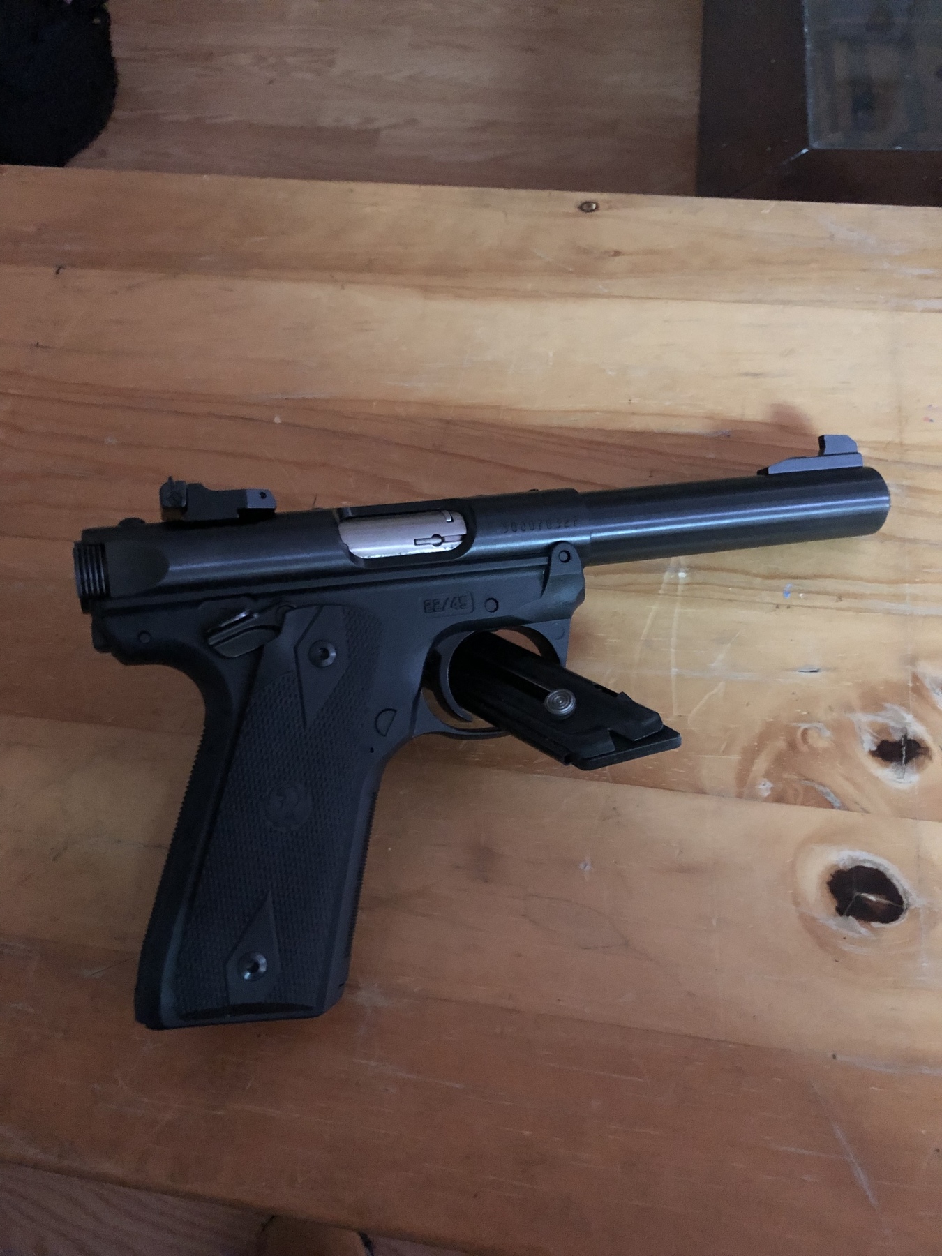 ruger mark iv 22/45 .22 lr 5.5 inch 10rds